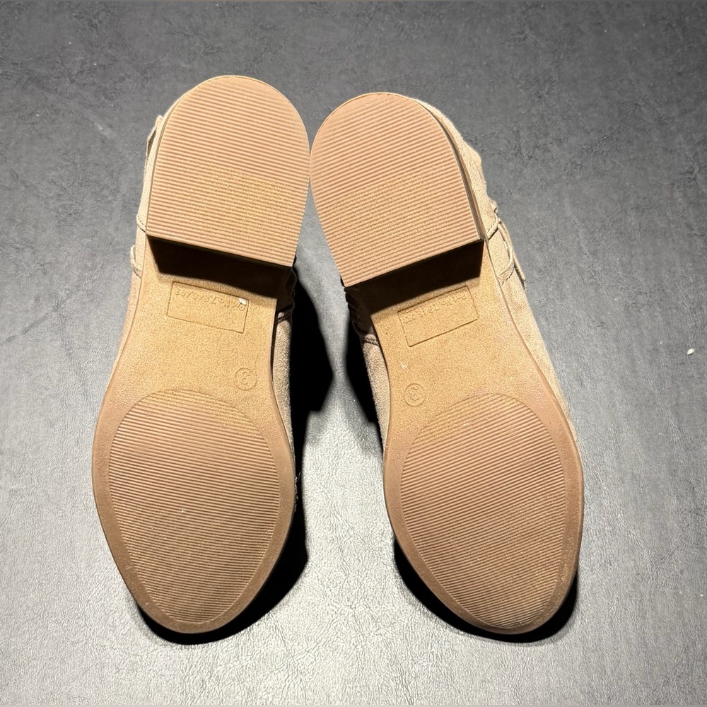 Girls Size 3 SO Tan Ankle Booties Like New - Picture 4 of 4